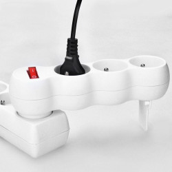 Solight rozbočka s podpěrou, 3 x 10A, bílá, vypínač