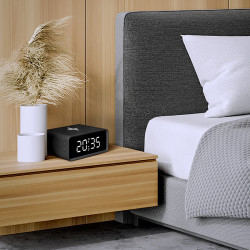 Solight budík s Qi bezdrátovou nabíječkou